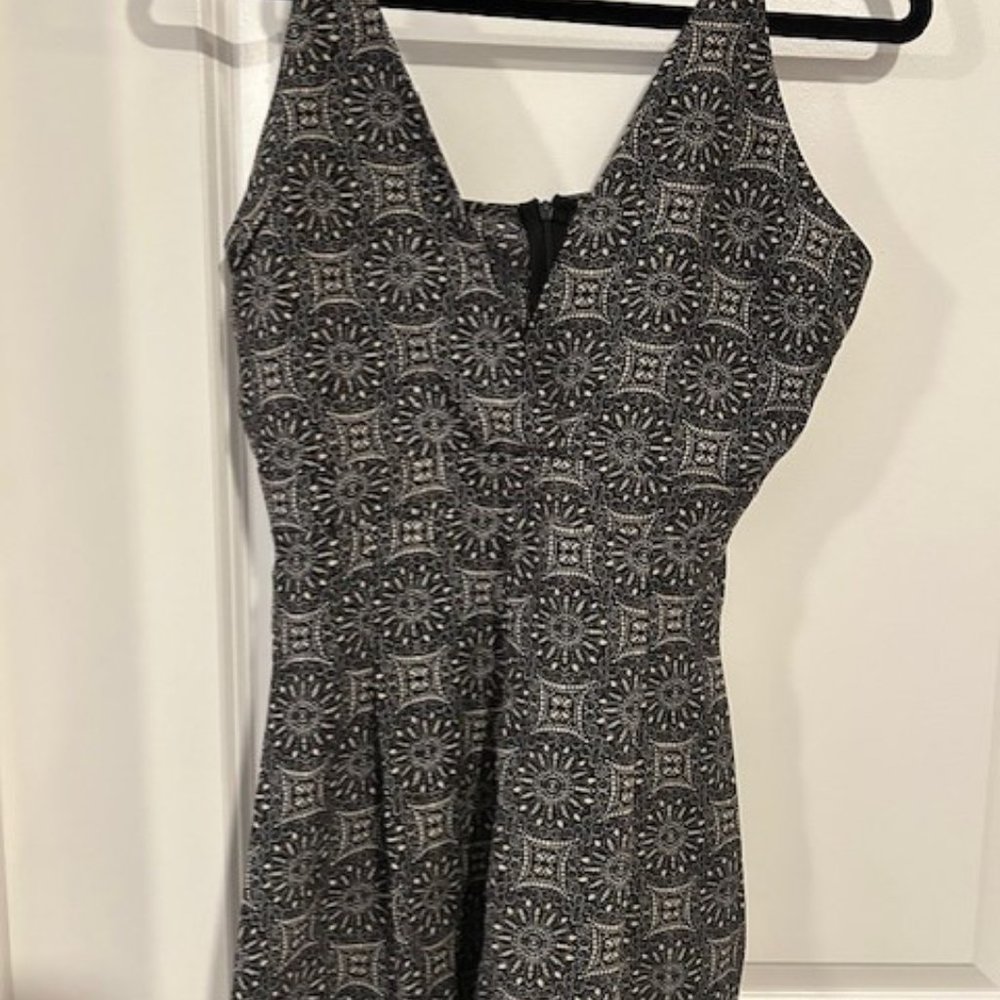 REVAMP RUMPER DRESS SIZE MEDIUM